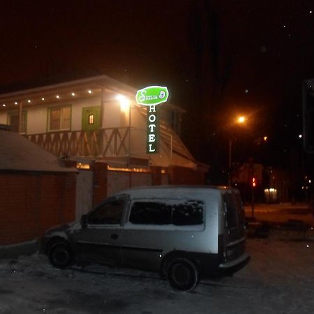 Hotel Sicilia Chornomorsk Exterior photo