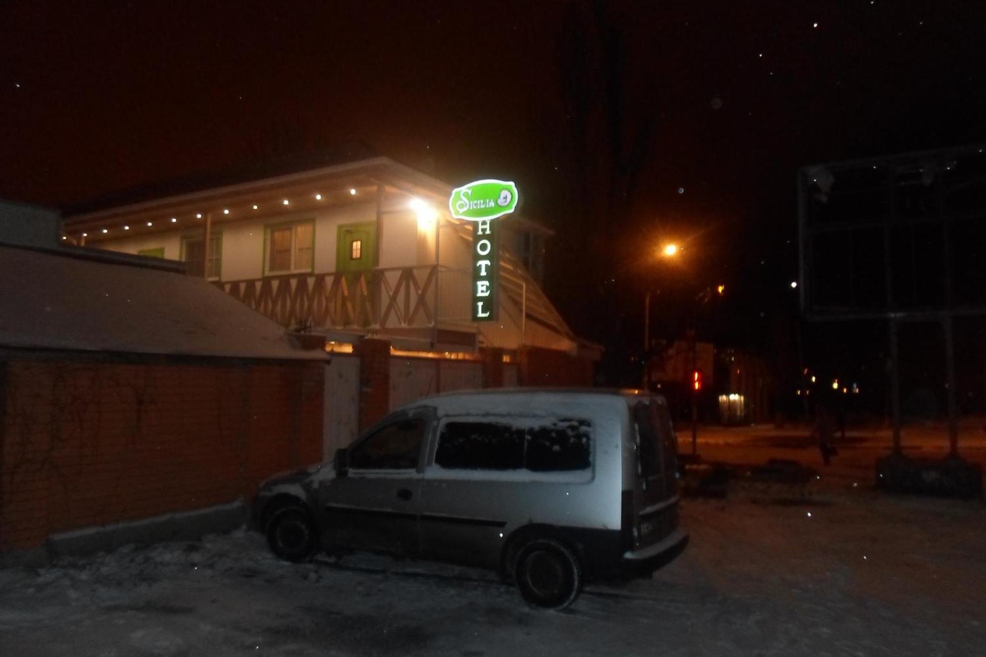 Hotel Sicilia Chornomorsk Exterior photo