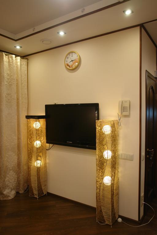 Hotel Sicilia Chornomorsk Exterior photo