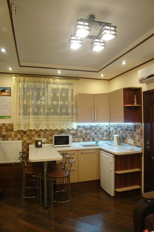 Hotel Sicilia Chornomorsk Exterior photo