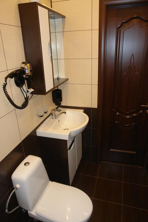 Hotel Sicilia Chornomorsk Exterior photo