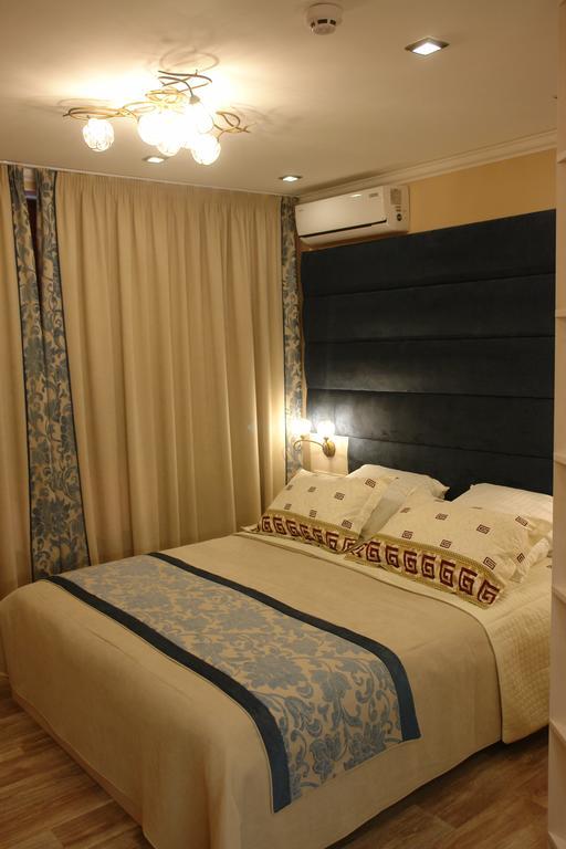 Hotel Sicilia Chornomorsk Exterior photo