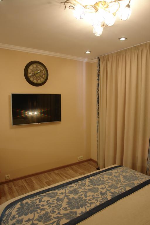 Hotel Sicilia Chornomorsk Exterior photo