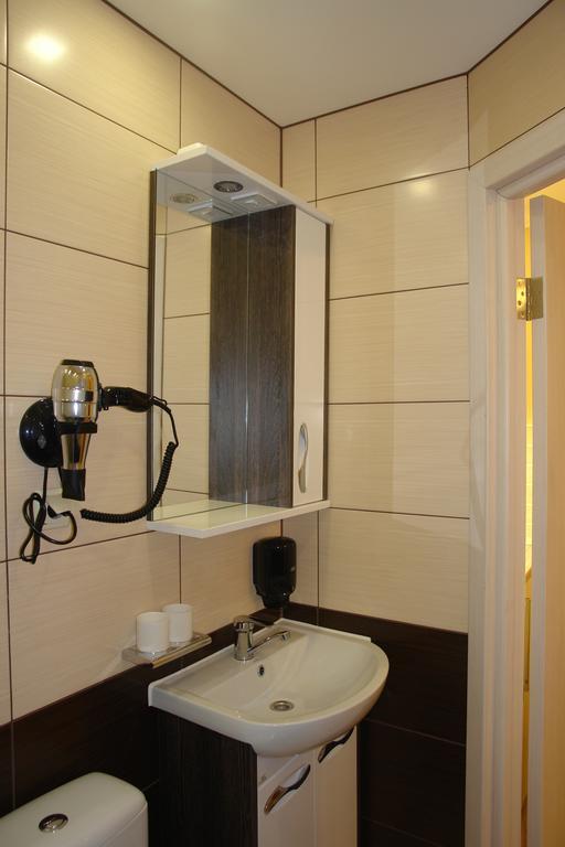 Hotel Sicilia Chornomorsk Exterior photo